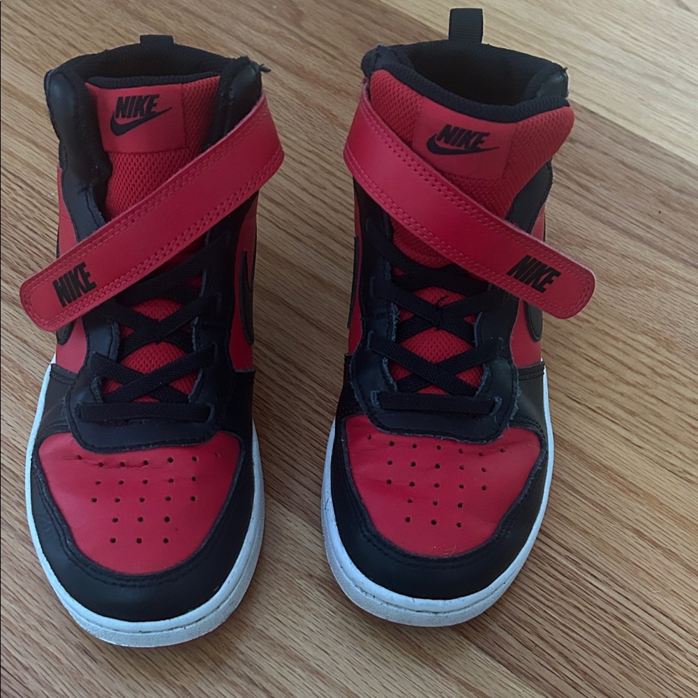 Nike Court Borough Mid 2 Size 2Y